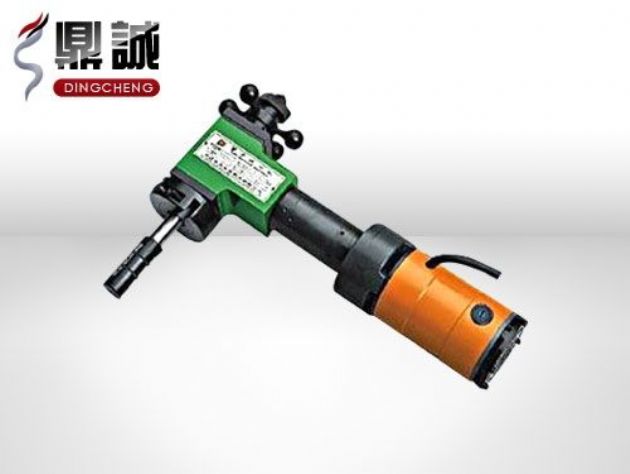 點擊查看詳細信息<br>標題：T型內(nèi)漲式管子坡口機 閱讀次數(shù)：4784