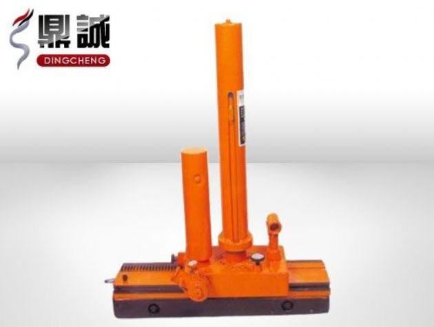 點(diǎn)擊查看詳細(xì)信息<br>標(biāo)題：機(jī)車落軌復(fù)位機(jī) 閱讀次數(shù)：4998